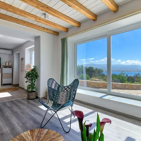 Stunning View - Agapi's Vakantiehuis *